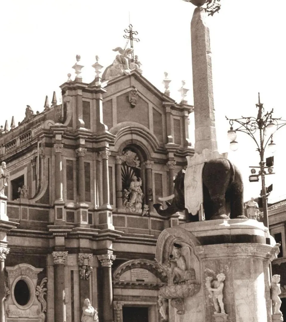 Suitecentralsolution Catania 0*,